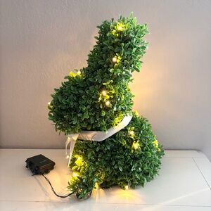 WAY TO CELEBRATE Faux Boxwood Lighted Bunny Topiary